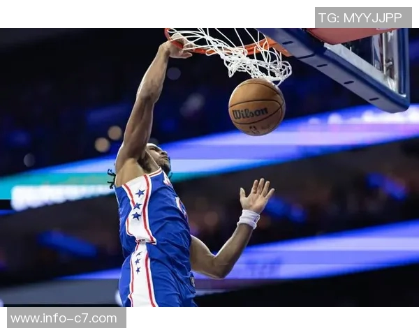 格莱姆斯单场送出13助攻成队史替补球员新纪录自04年艾弗森后首人