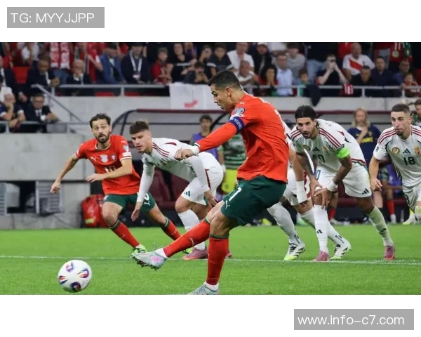 曼联官方推特祝贺B费帽子戏法同时庆祝葡萄牙成功晋级世界杯