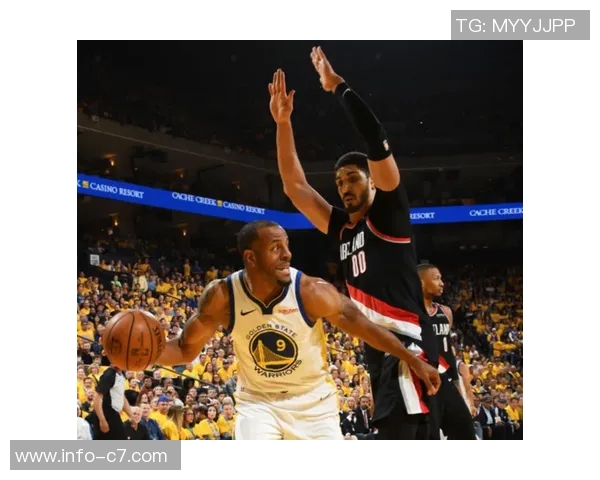 三球半场表现惨淡仅得5分正负值低至21引发热议